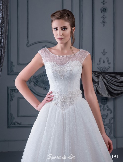 https://www.sposa-lia.com/images/stories/virtuemart/product/191       (2).jpg